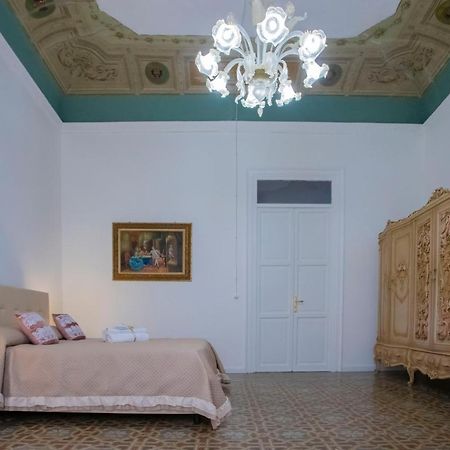 Terre D'Oro, Appartamento Di Lusso In Centro Citta ปาแลร์โม ภายนอก รูปภาพ